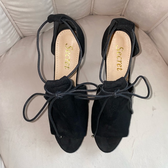 Black Peep toe Stiletto Pumps Size 9.5 - Picture 6 of 12